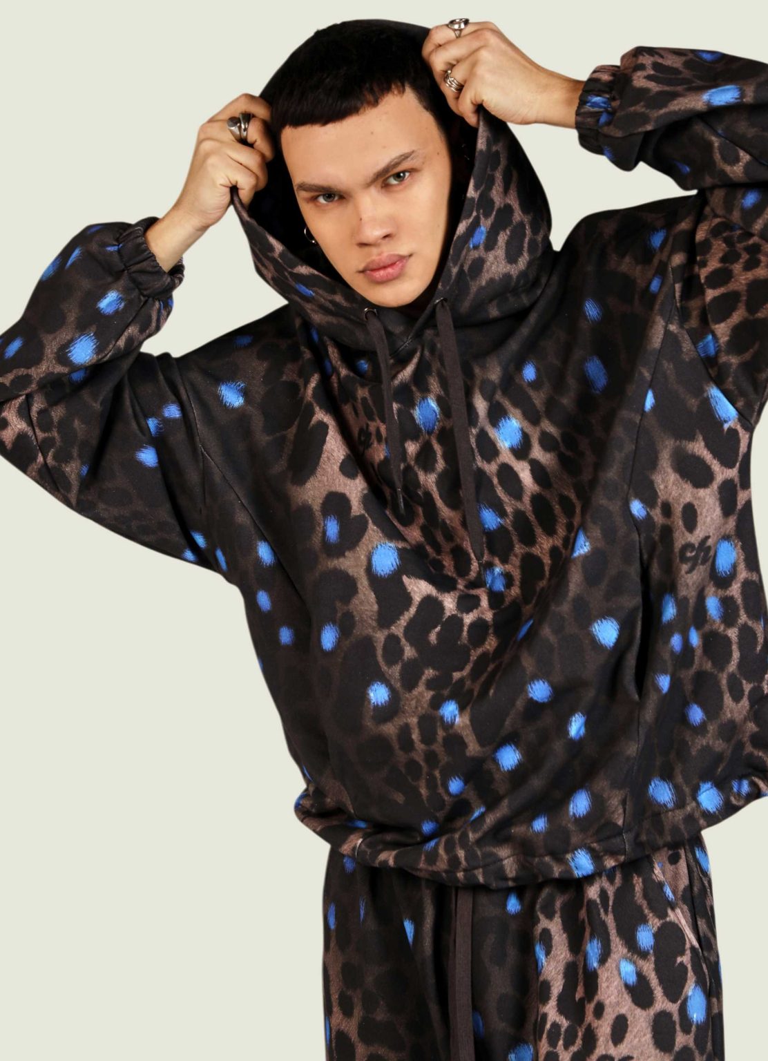 leopard ovrsz hoodie 1