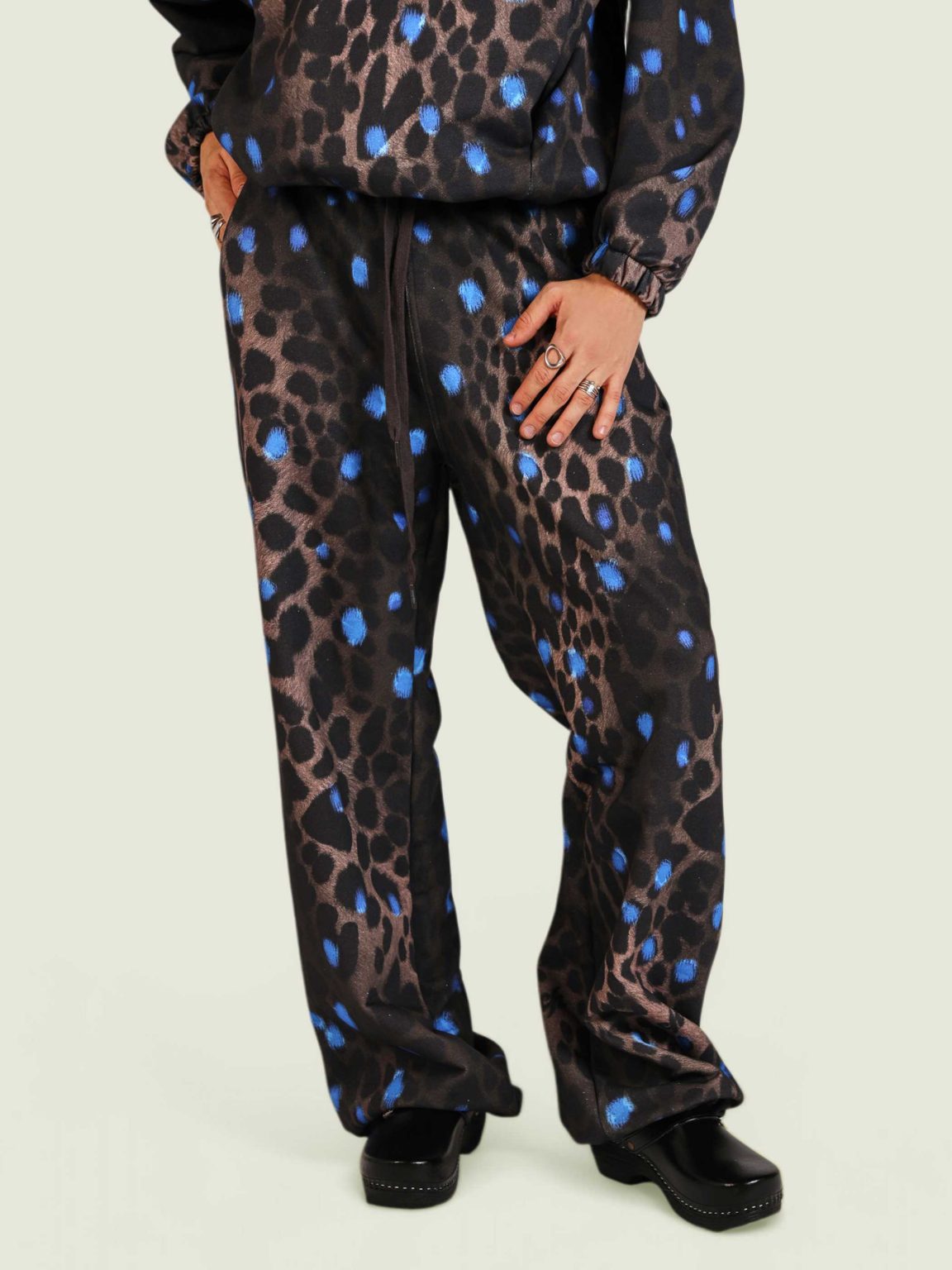 leopard shtany shirokie 1