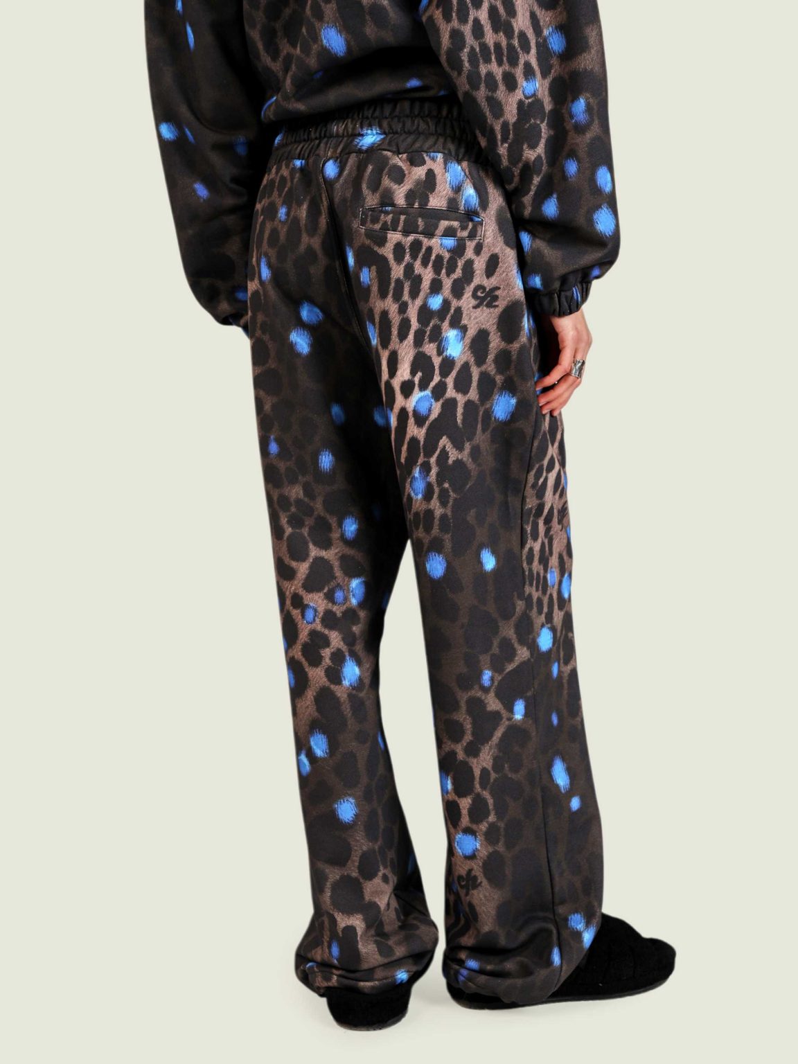 leopard shtany shirokie 9