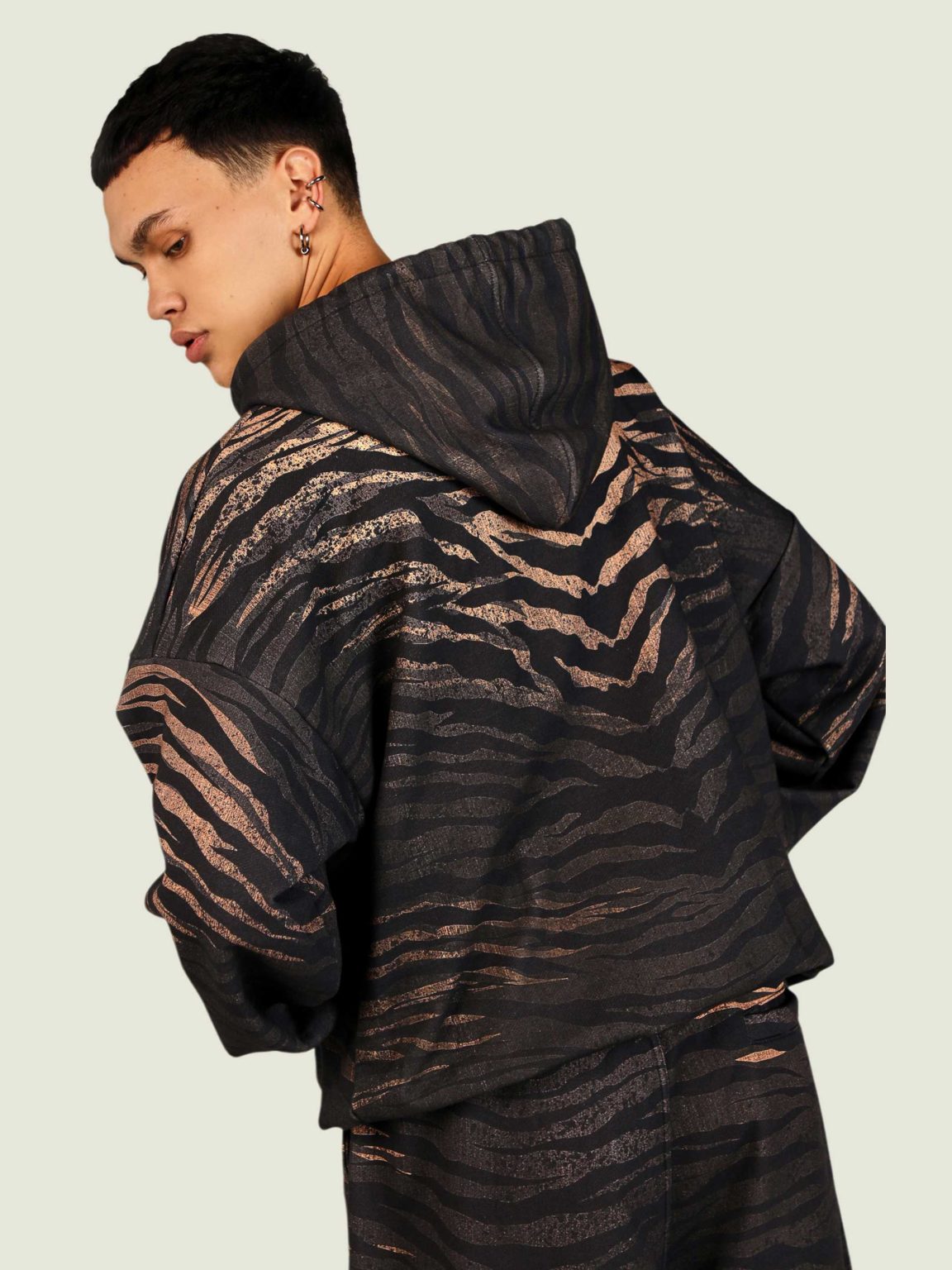 tiger ovrsz hoodie 4