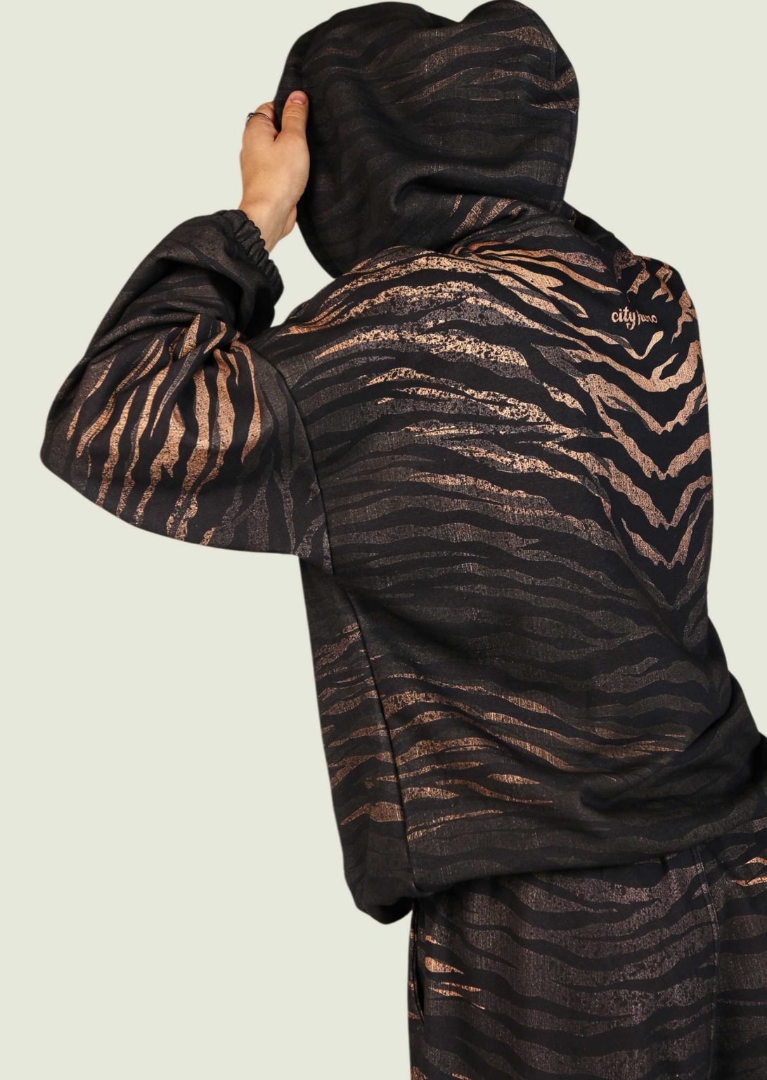 tiger ovrsz hoodie 5