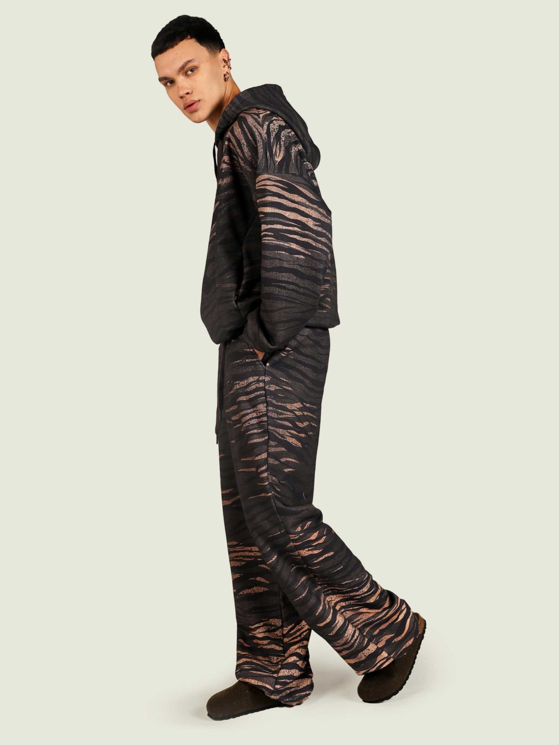 tiger shtany shirokie 3