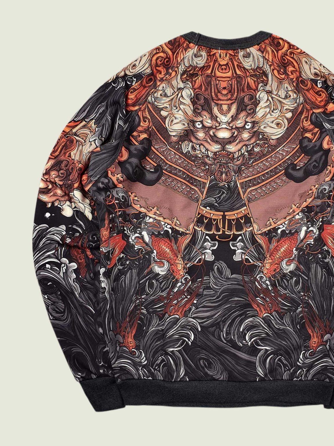 akita black ovrsz svitshot 2