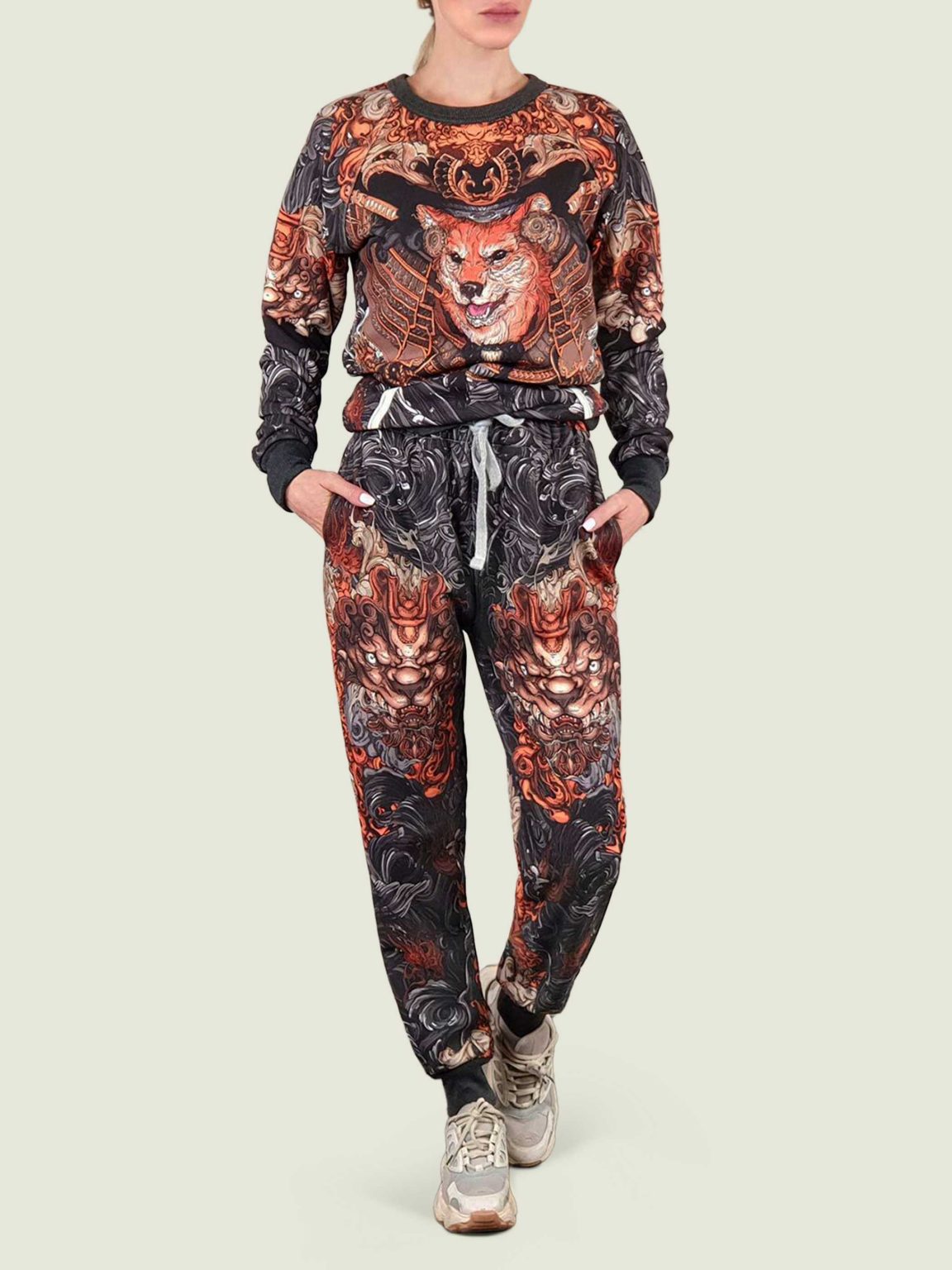 akita black ovrsz svitshot 4