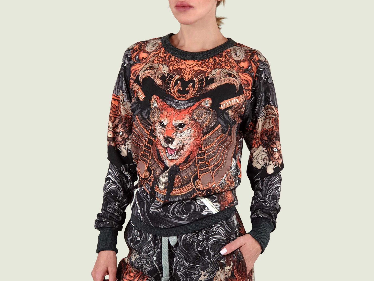 akita black ovrsz svitshot 9