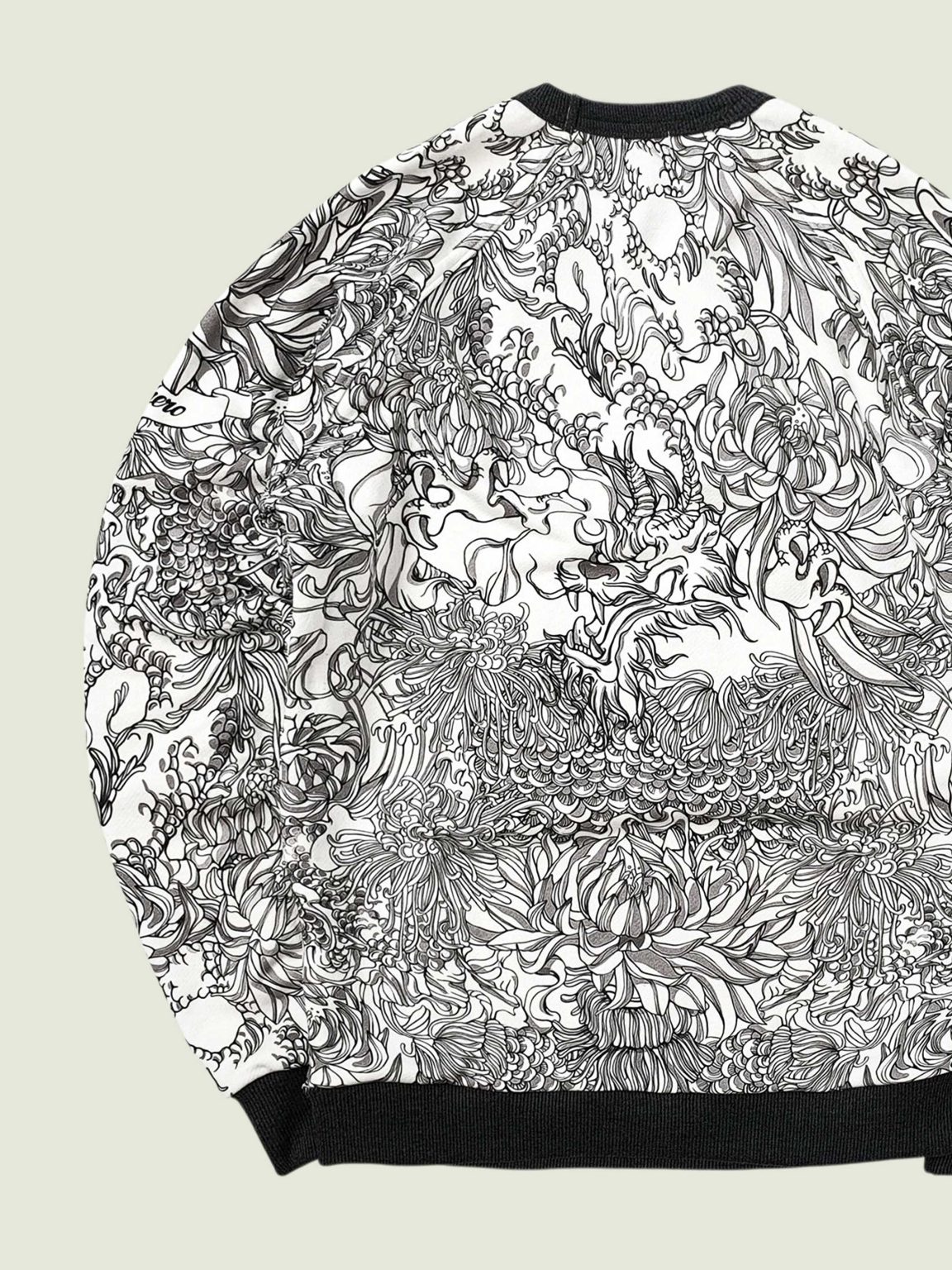 samurai story 3.0 milky svitshot 2