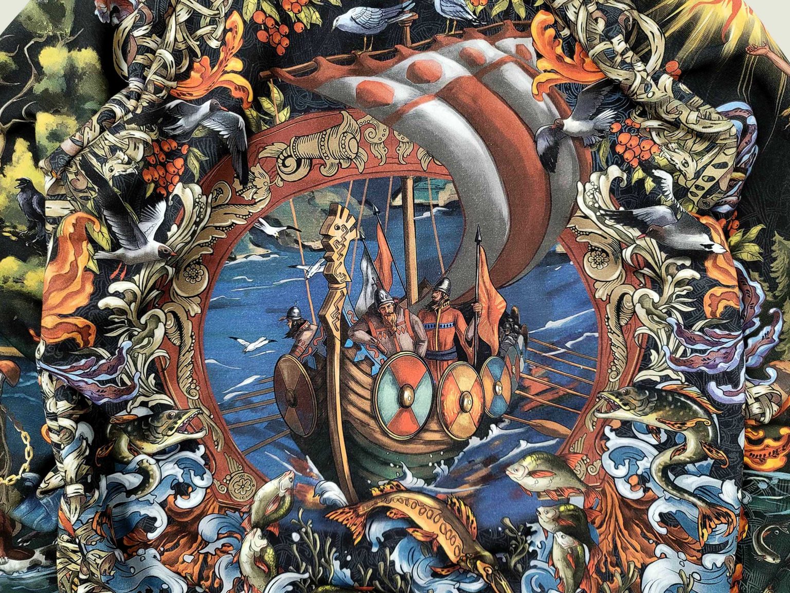 varyagi hoodie na molnii 11