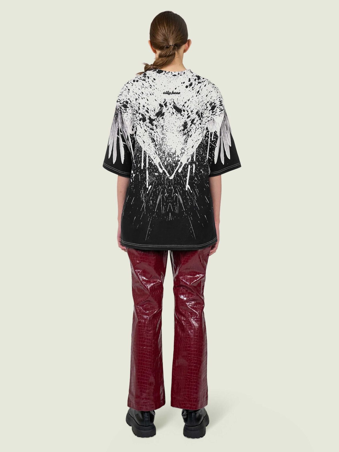 wings of dark white futb ovrsz 2a