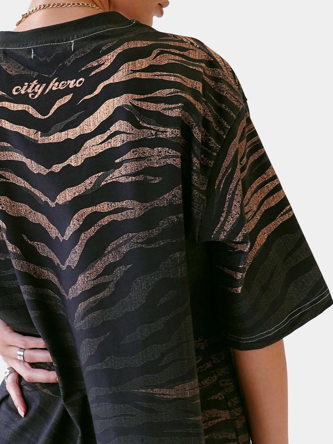 tiger-animalism-futb-ovrsz-new-7