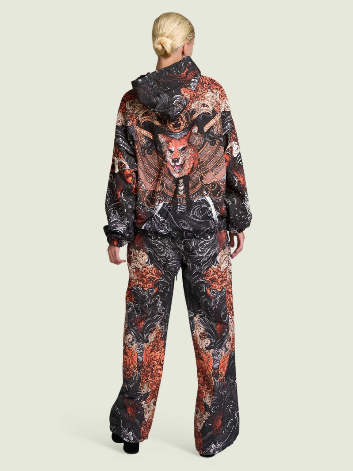 akita black ovrsz hoodie 4