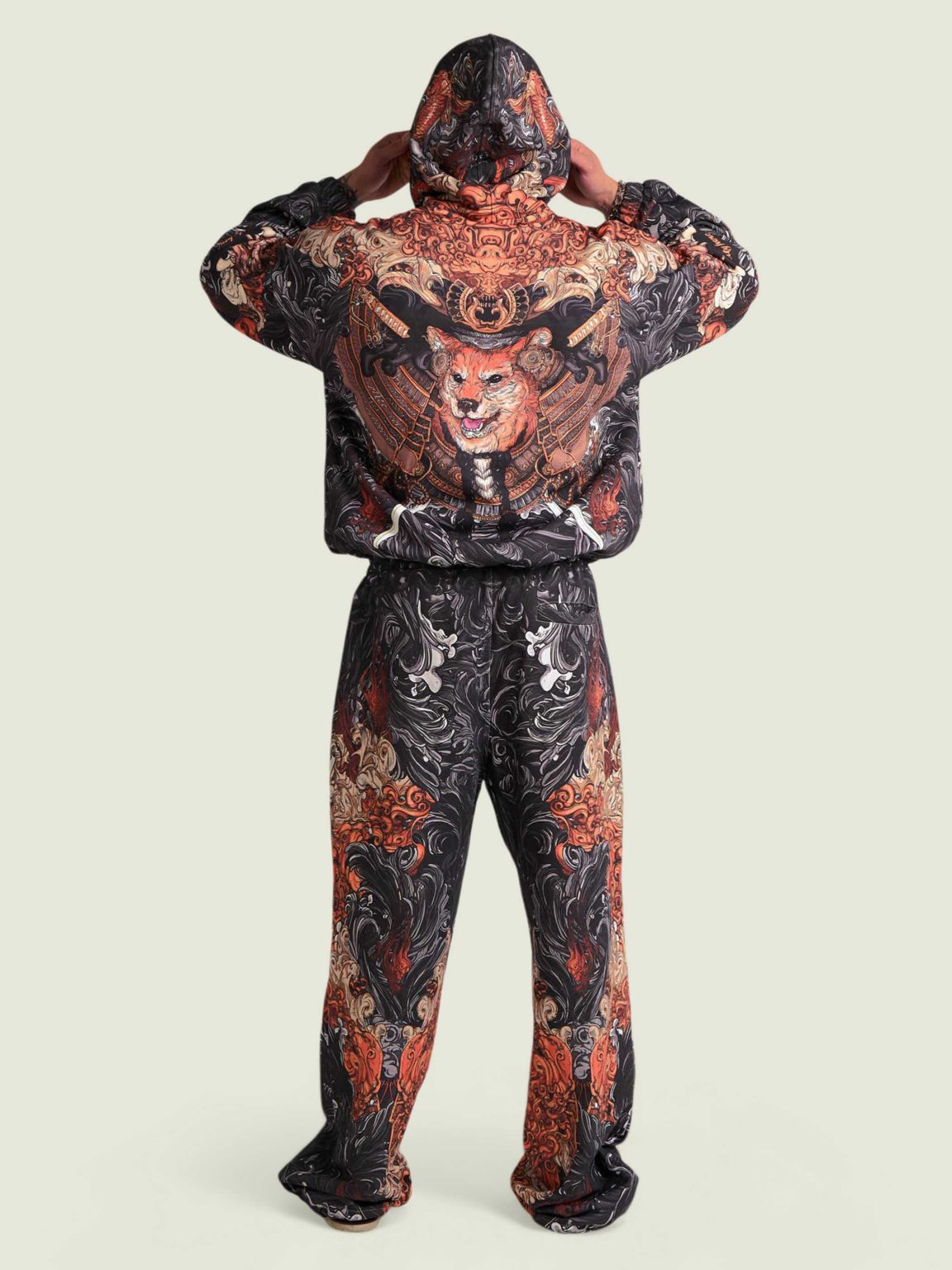 akita black ovrsz hoodie 5