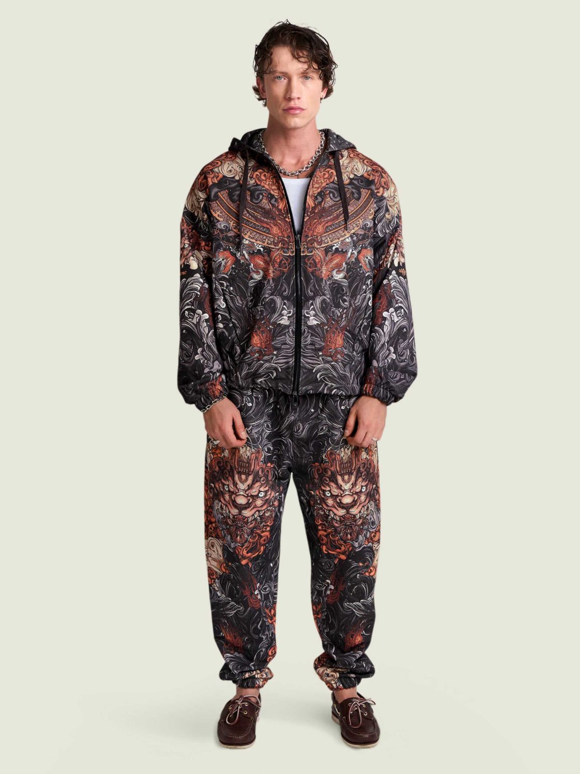 akita black ovrsz hoodie na molnii 2