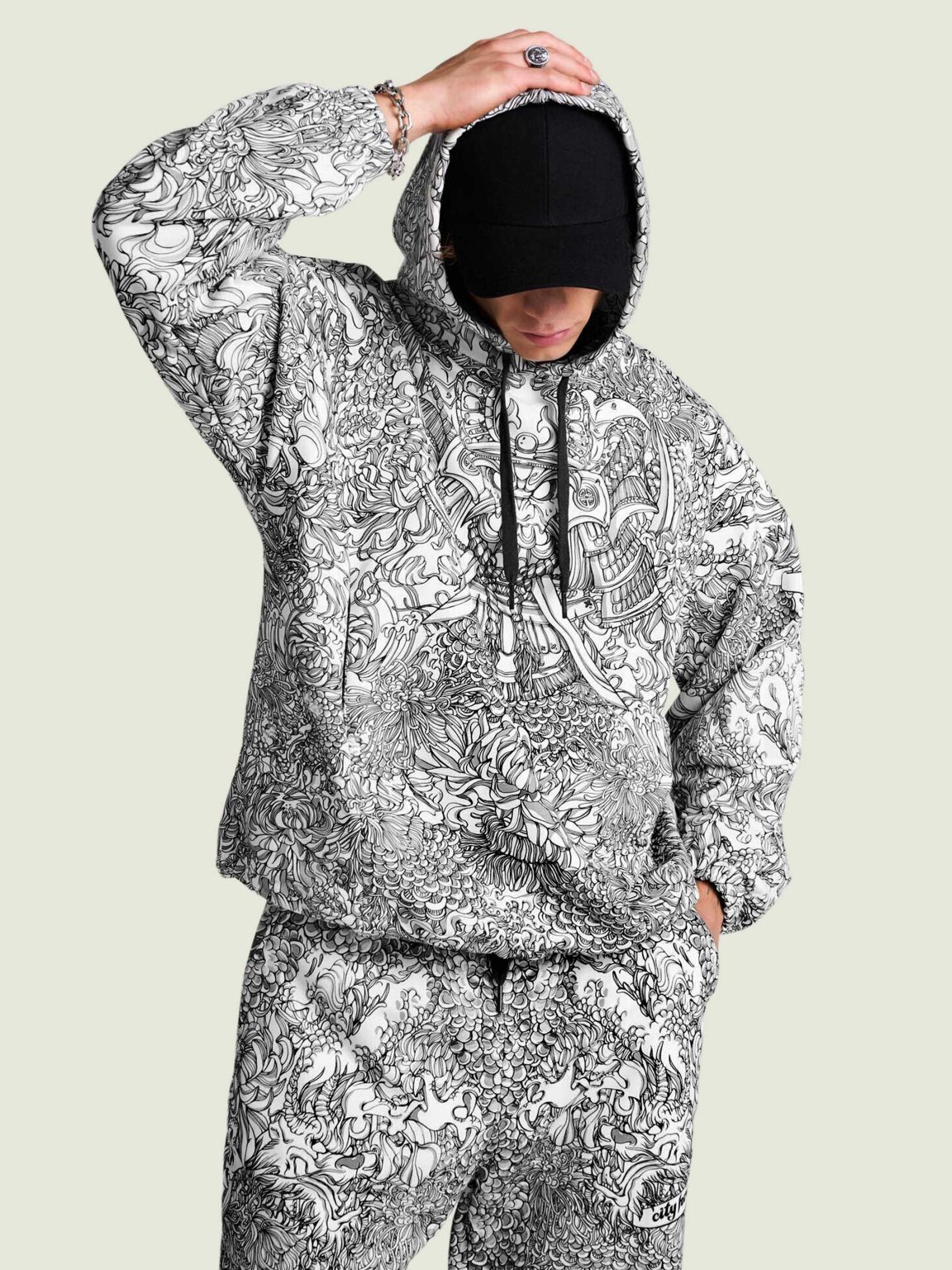 s.s. 3.0 milky ovrsz hoodie 4