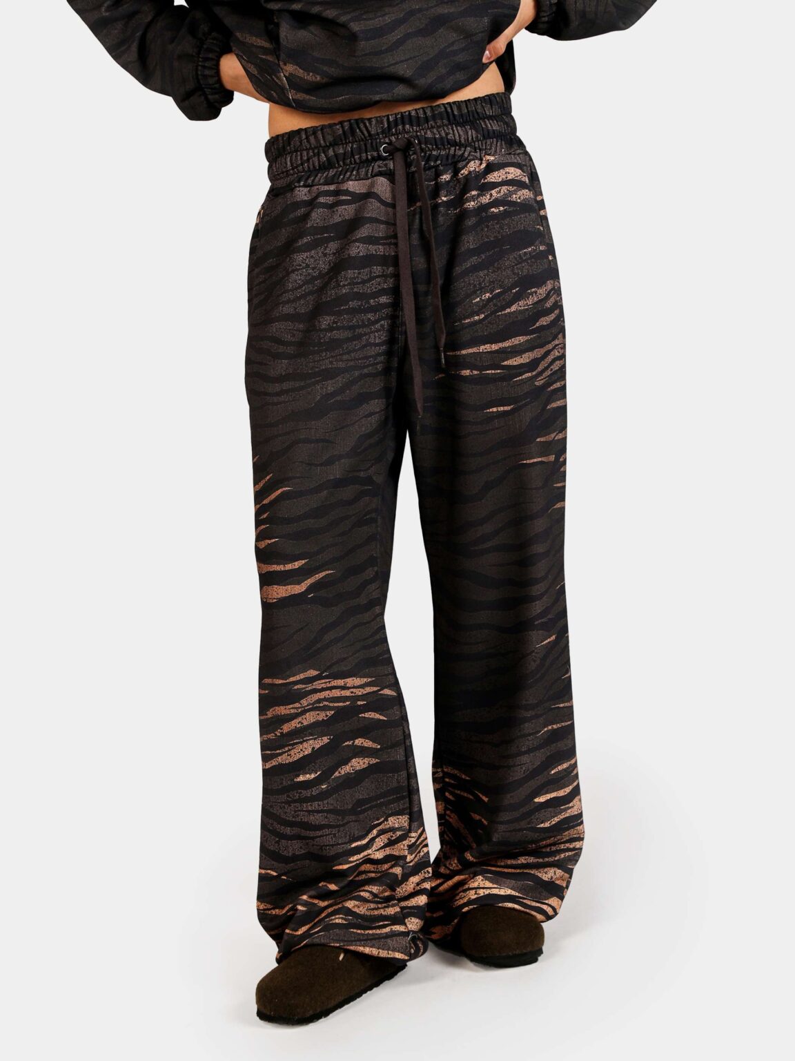 tiger-animalizm-shtany-shirokie-new-1