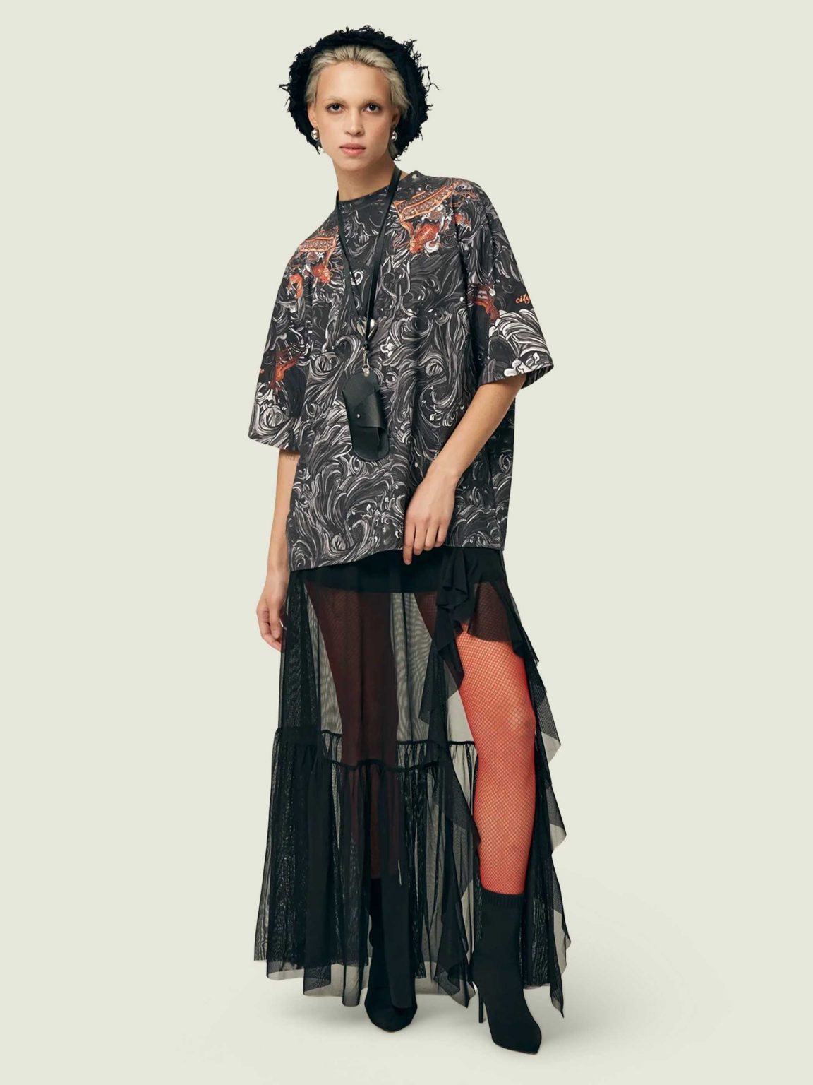 akita black futb ovrsz 5