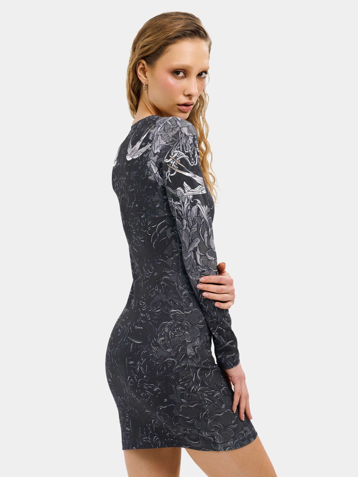 dark-joy-platie-longsleeve-new-4