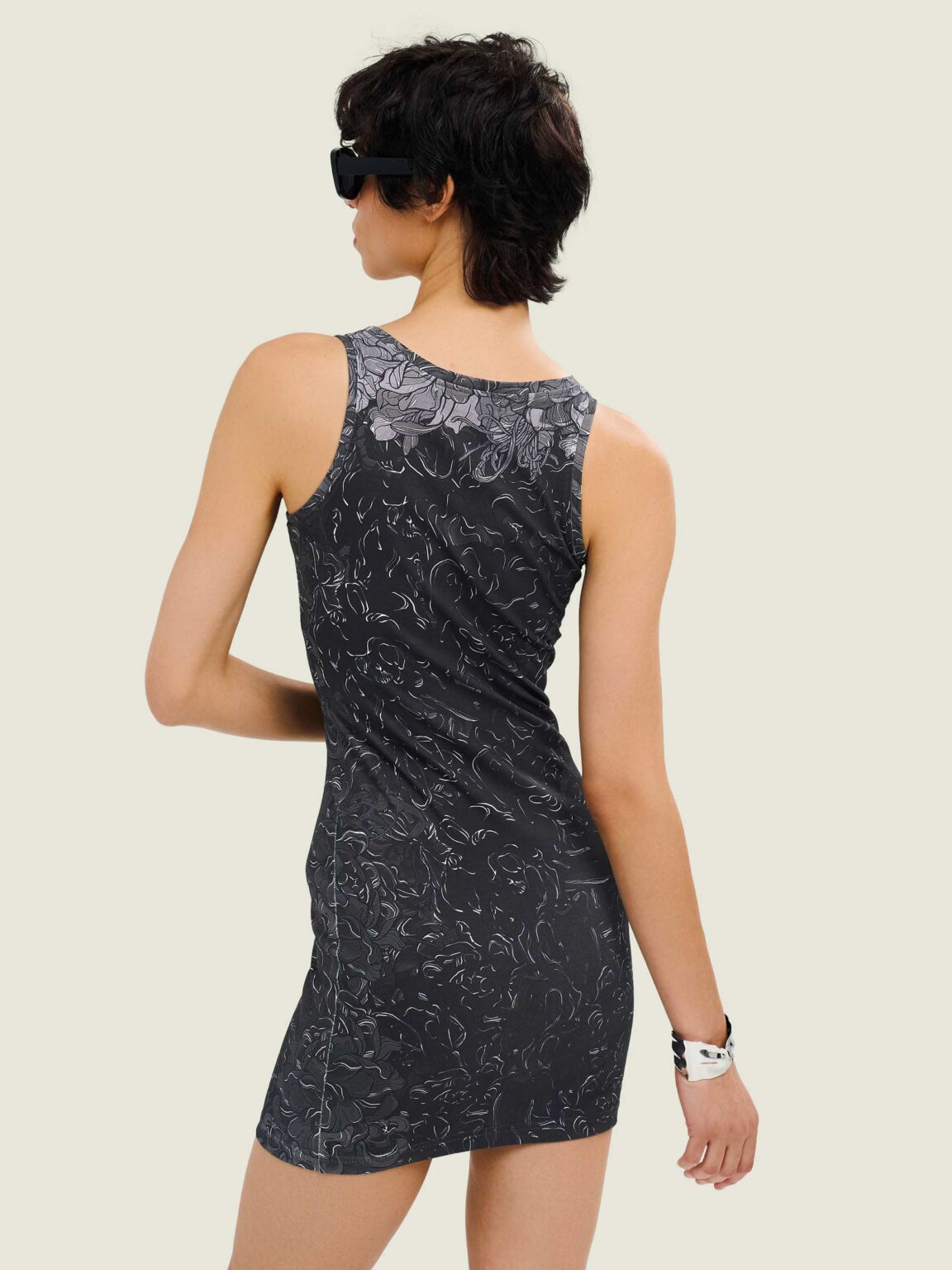 dark-joy-platye-maika-3