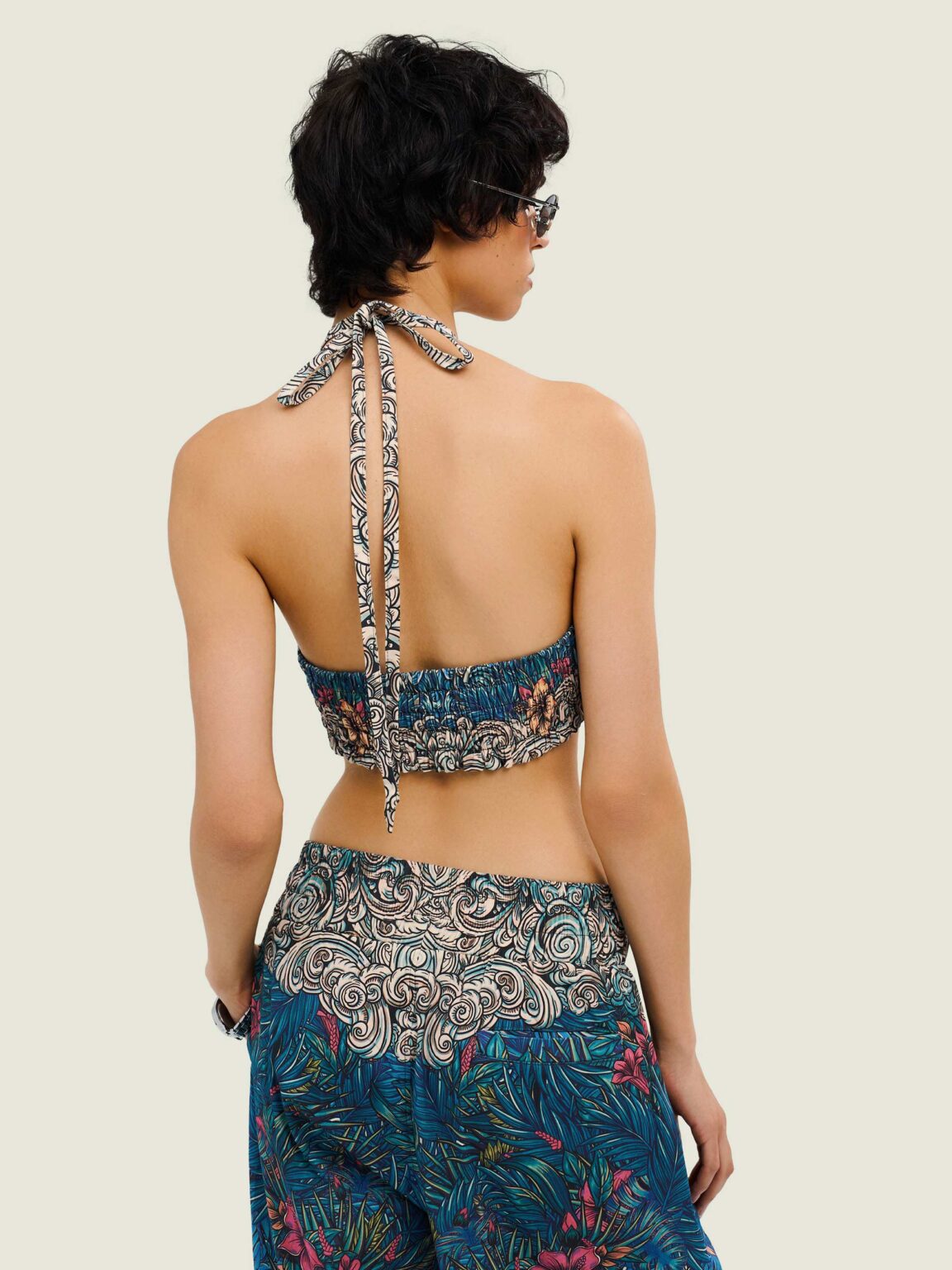 pacific-vivid-top-girl-3